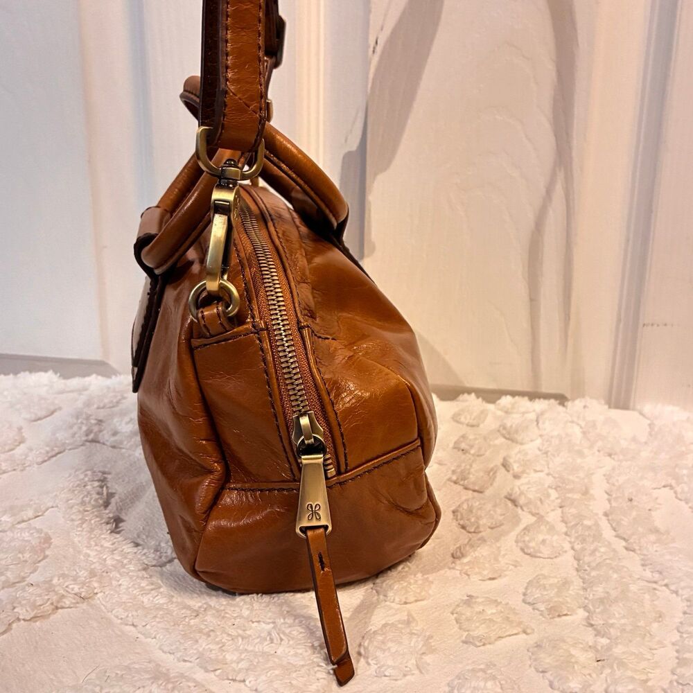 EUC Hobo International Sheila Satchel Cognac Brown Crossbody Handbag - Picture 2 of 10